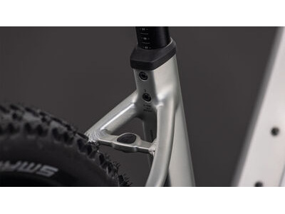 Cube Reaction Hybrid One 600 click to zoom image