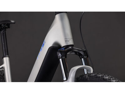 Cube Reaction Hybrid One 600 click to zoom image