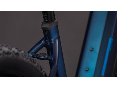 Cube Reaction Hybrid Pro 800 click to zoom image