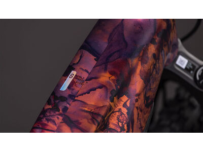 Cube Reaction Hybrid Slx 800 click to zoom image