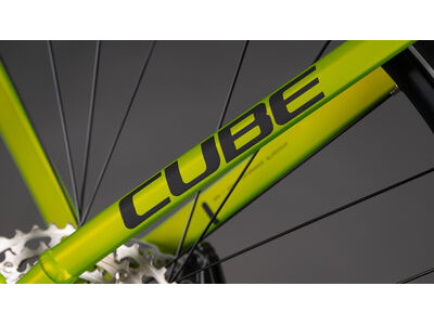 Cube Kathmandu Hybrid Pro 800 click to zoom image