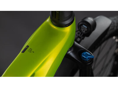 Cube Kathmandu Hybrid Pro 800 click to zoom image