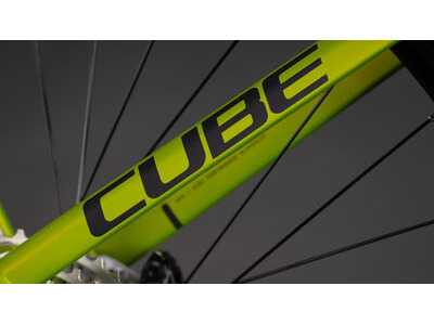 Cube Kathmandu Hybrid Pro 800 click to zoom image