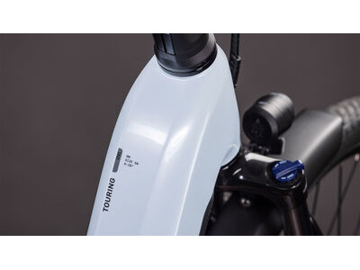 Cube Touring Hybrid One 600 click to zoom image